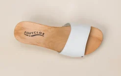 – Clog-Sandale aus Lackleder*Softclox