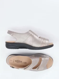 – Komfortsandale aus Metallicleder*Solidus