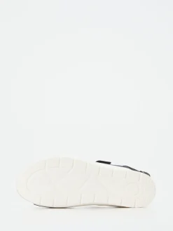 – Sandalen aus Nubukleder Dunkel*Solidus Hot