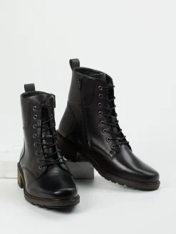 – Schnürboots aus Kalbleder in*Solidus New