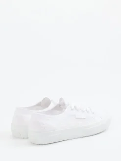 Damen Superga – Low-Top Sneaker aus Textil mit Spitzenoptik