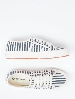 Damen Superga – Sneaker aus Canvas in Cremeweiß