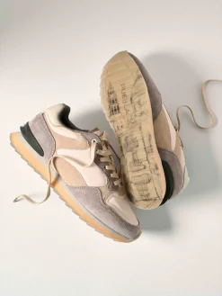 Damen THE HOFF BRAND – Retro-Sneaker aus Velour/Textil creme