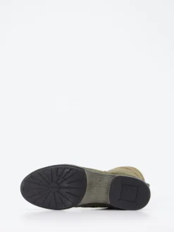 – Stiefeletten aus Veloursleder oliv*Think Outlet