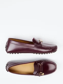 – Loafer aus Hochglanzleder in Bordeaux*Tod's Hot
