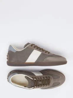 – Sneaker aus Veloursleder in*Tod's