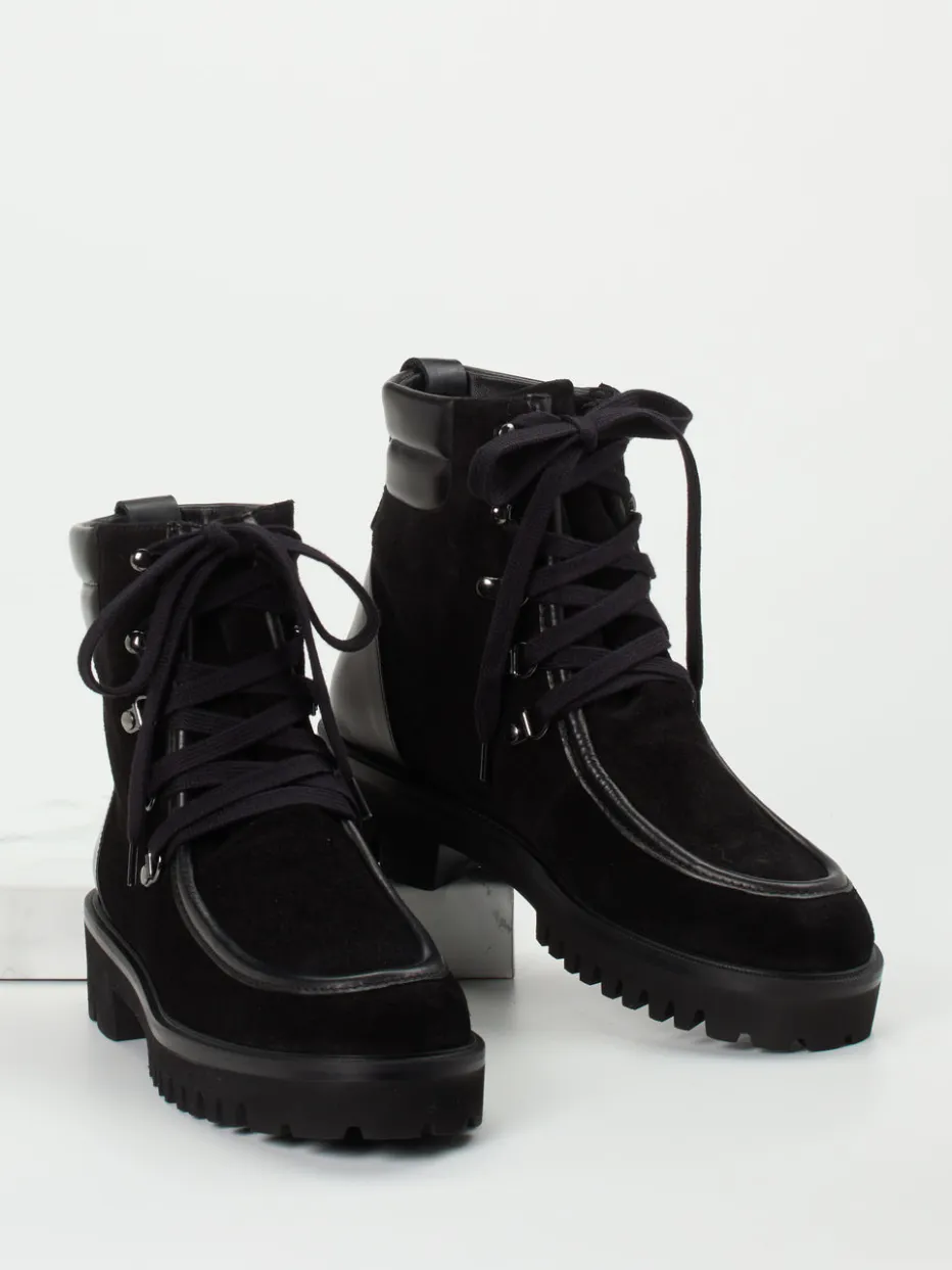 – Schnürboots aus Veloursleder*Truman's Sale