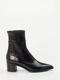 – Stiefeletten aus Kalbleder*Truman's New