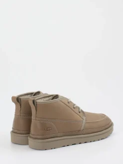 Herren UGG – Chukka Boots aus Nubukleder sandbeige