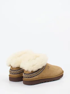 – Hausschuh aus Veloursleder karamell*UGG