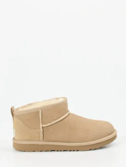 – Lammfell-Boots aus Veloursleder beige*UGG Clearance