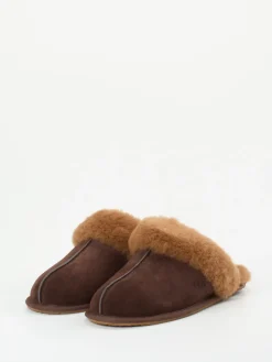 – Lammfellhausschuh aus Veloursleder Dunkel*UGG Hot