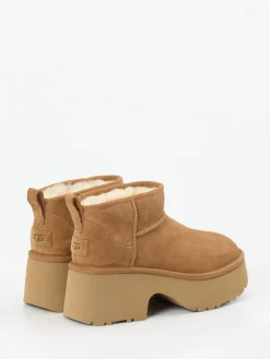 – Plateau-Stiefelette aus Veloursleder*UGG Online