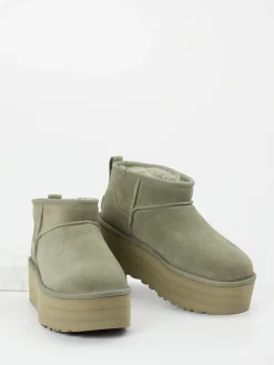 – Plateau-Stiefelette aus Veloursleder Salbei*UGG Sale