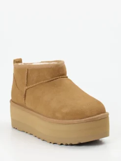 Damen UGG – Plattform-Stiefelette aus Veloursleder camel