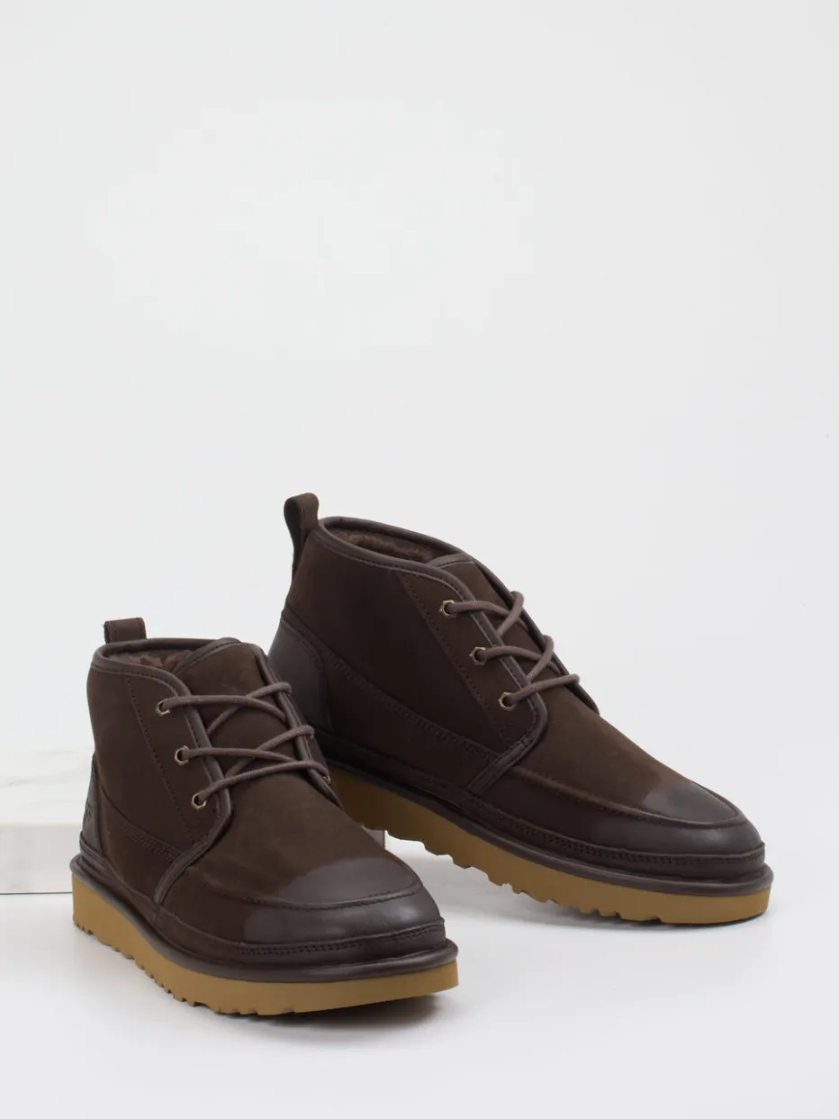 Herren UGG – Schnürboots aus Nubukleder in Dunkel