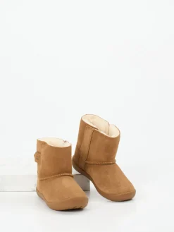– Winterboots aus Veloursleder cognac*UGG