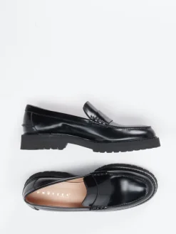 – Loafer aus Hochglanzleder in*Unützer Outlet