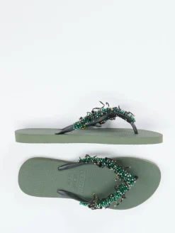 – Zehentrenner aus Gummi mit Perlenbesatz*Uzurii Online