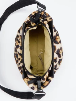 Damen VeeCollective Berlin – Schultertasche aus Nylon im Leoprint