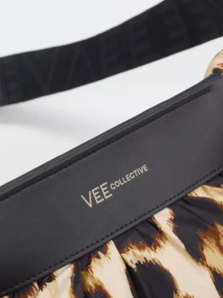 Damen VeeCollective Berlin – Schultertasche aus Nylon im Leoprint