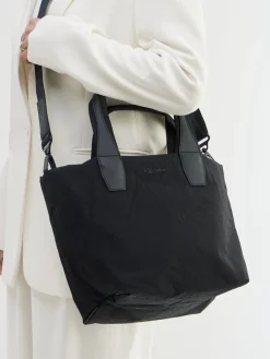 – Tote Bag aus Nylon in*VeeCollective Berlin Online