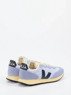 – Retro-Sneaker aus Mesh und Veloursleder Pastell*VEJA Hot