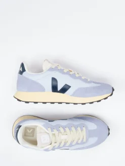 – Retro-Sneaker aus Mesh und Veloursleder Pastell*VEJA Hot