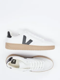 Herren VEJA – Sneaker aus Kalbleder in