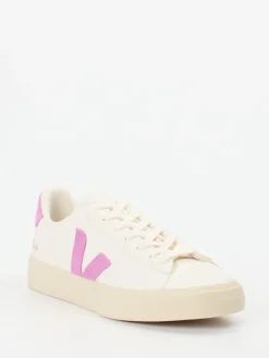 – Sneaker aus Kalbleder in Creme*VEJA Sale