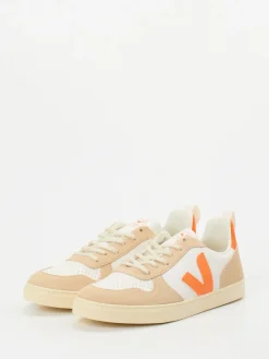– Sneaker aus Kalbleder und Veloursleder Beige*VEJA