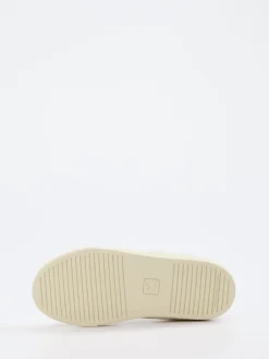 – Sneaker aus Kalbleder in Creme*VEJA Clearance