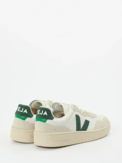 – Sneaker aus Leder und Velours in Beige*VEJA Discount