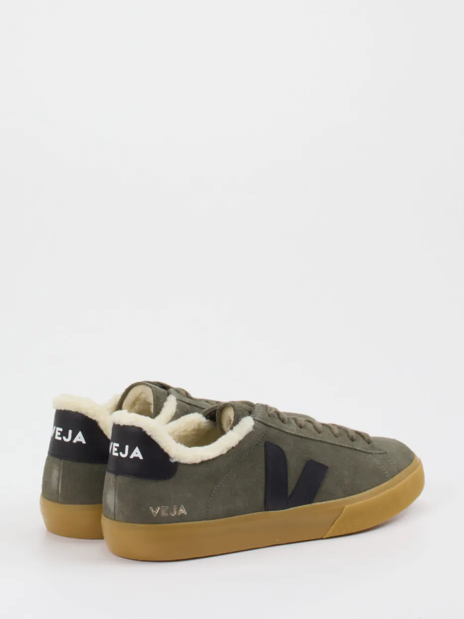 Herren VEJA – Sneaker aus Veloursleder in Oliv