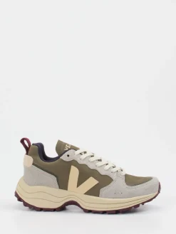 – Trail-Sneaker aus Veloursleder Oliv*VEJA Hot