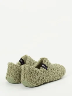 – Hausschuhe aus Textil in Salbei*Verbenas