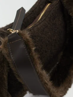 Damen Viamailbag – Schultertasche aus Textil mit Kunstfell