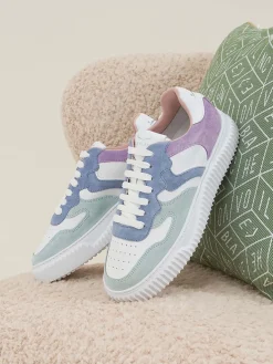 – Sneaker aus Veloursleder in Pastell*Voile Blanche Online