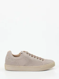 – Sneaker aus Kalbleder in Taupe*Voile Blanche Hot