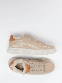 – Sneaker aus Lackleder in Beige*Voile Blanche Outlet