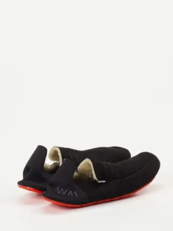 Damen Wai – Slipper aus Synthetik mit roter Flexsohle