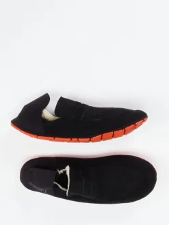 Damen Wai – Slipper aus Synthetik mit roter Flexsohle