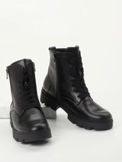 – Schnürboots aus Kalbleder*Waldläufer New