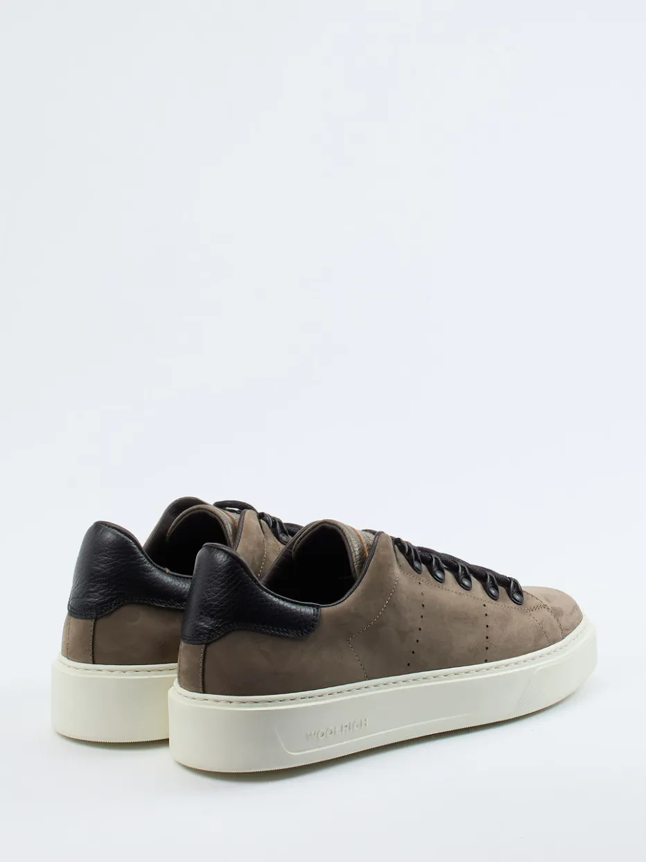 Herren Woolrich – Sneaker aus Nubukleder in Taupe